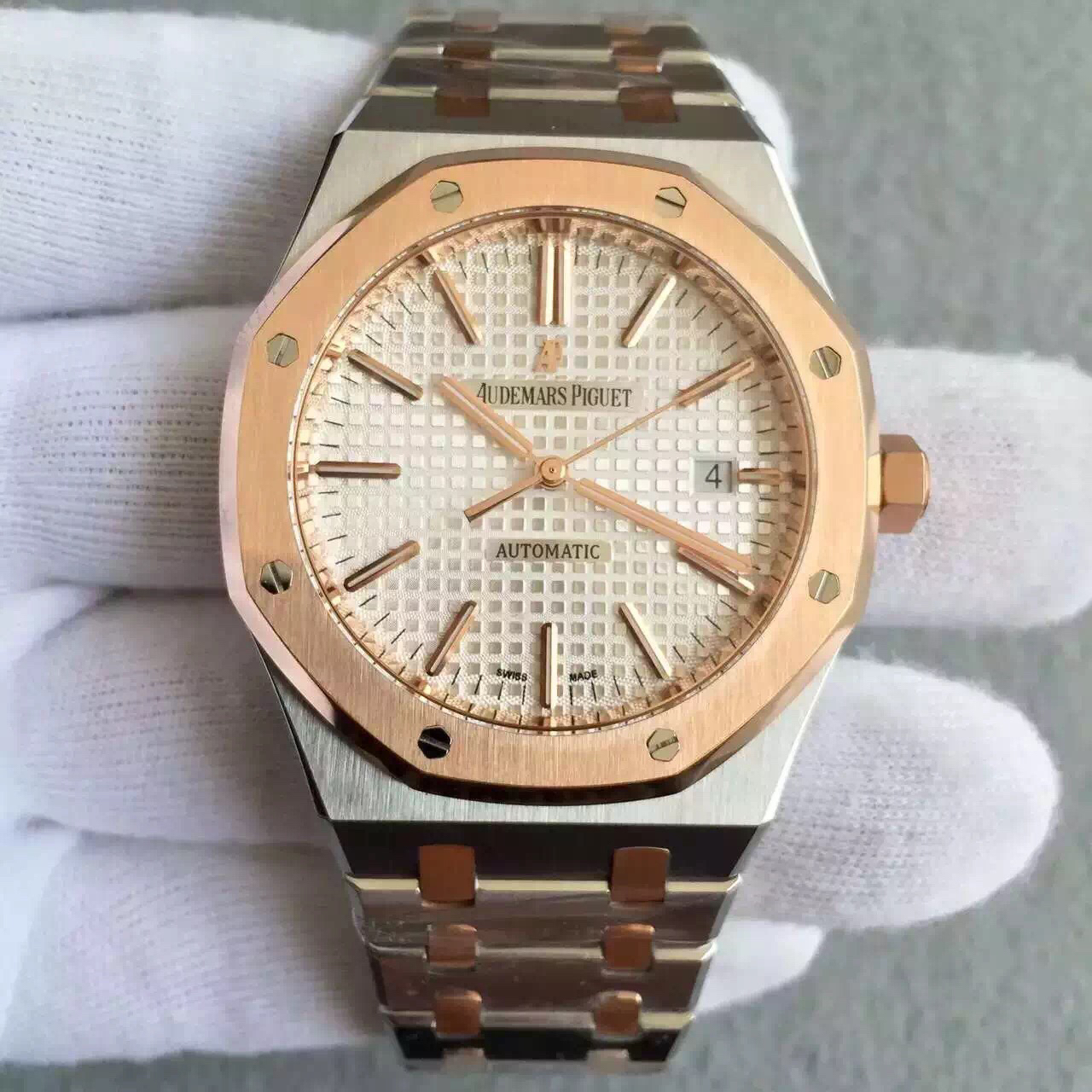 爱彼皇家橡树15400价格高仿表 JF厂爱彼皇家橡树15400SR.OO.1220SR.01 V2